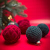 FLUFF • Set de 6 Boules de Noël Rouges (2x2x2) – Image 4