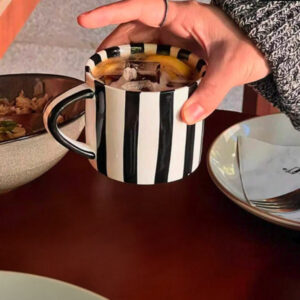 BOMBA • Tasse Rayée Noire